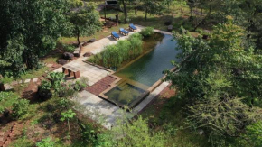 Отель Dudhsagar Plantation  Karmane